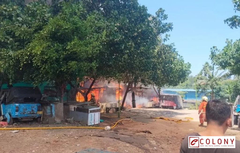 kebakaran pabrik kerupuk bintaro