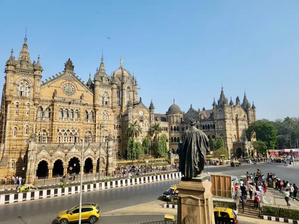 Wisata di Mumbai, Menyusuri Kota Laut, Warisan Dunia, dan Pusat Film India